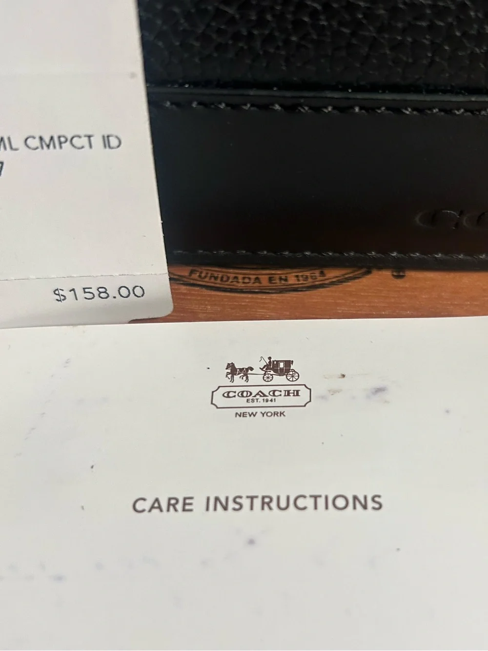 Coach compact id